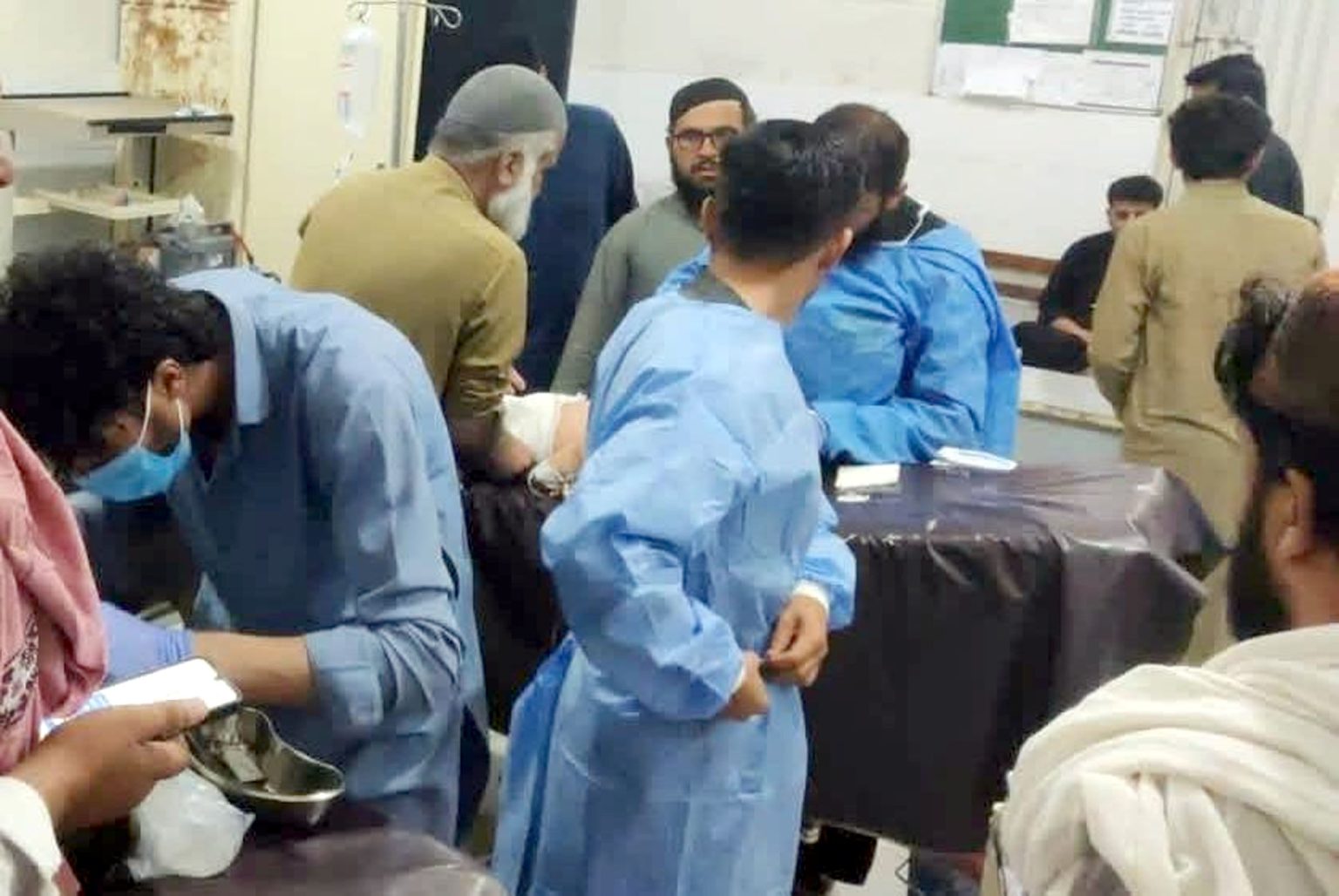 پرانا چمن کے ایک گھر میں کھلونا بم پھٹنے سے ایک بچہ جاں بحق، 5 زخمی ہوگئے، پولیس