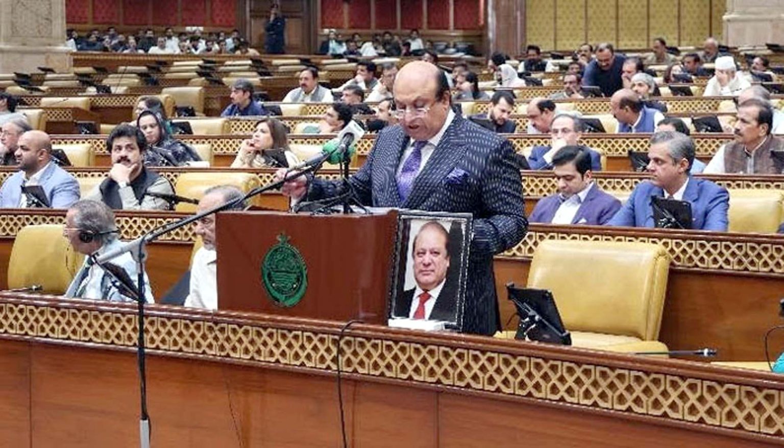 پنجاب کا 5 ہزار 903 ارب روپے سے زائد کا بجٹ پیش کردیا گیا