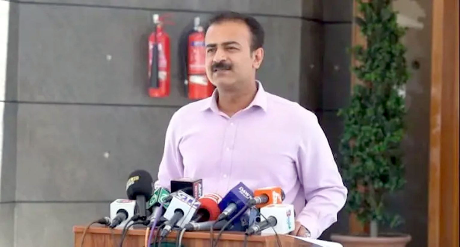 ڈاکٹروں کی ہڑتال غیر قانونی، 23 کو معطل 25 افسران کو شوکاز، 5 زیر تربیت ڈاکٹرز کی رجسٹریشن معطل کردی، معاون وزیراعلیٰ بلوچستان