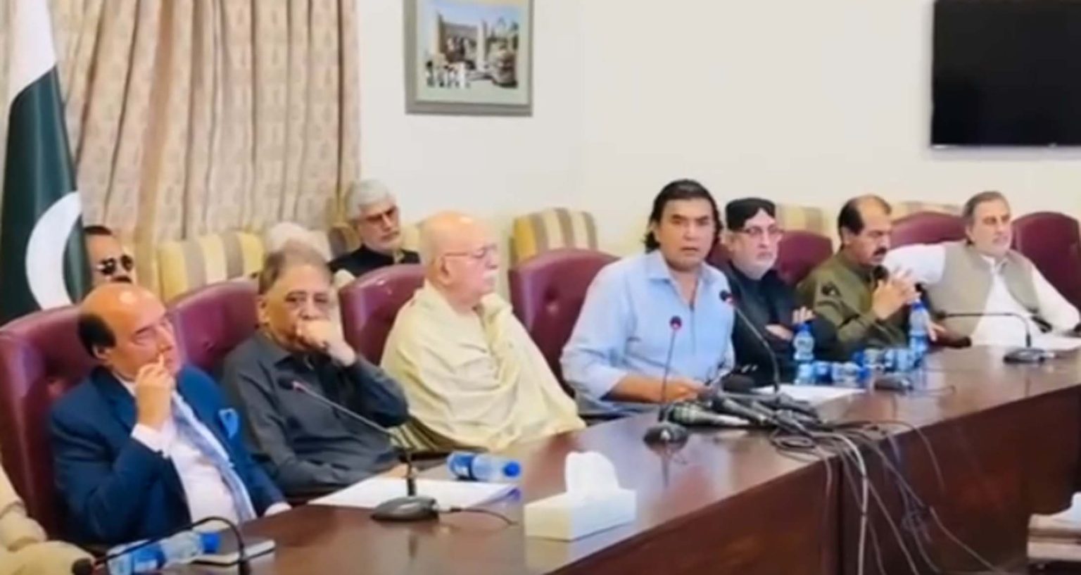 بلوچستان کے مسئلے سے تحریک کا آغاز کررہے ہیں، سانحہ زیارت پر صوبائی حکومت استعفیٰ دے، اپوزیشن قیادت