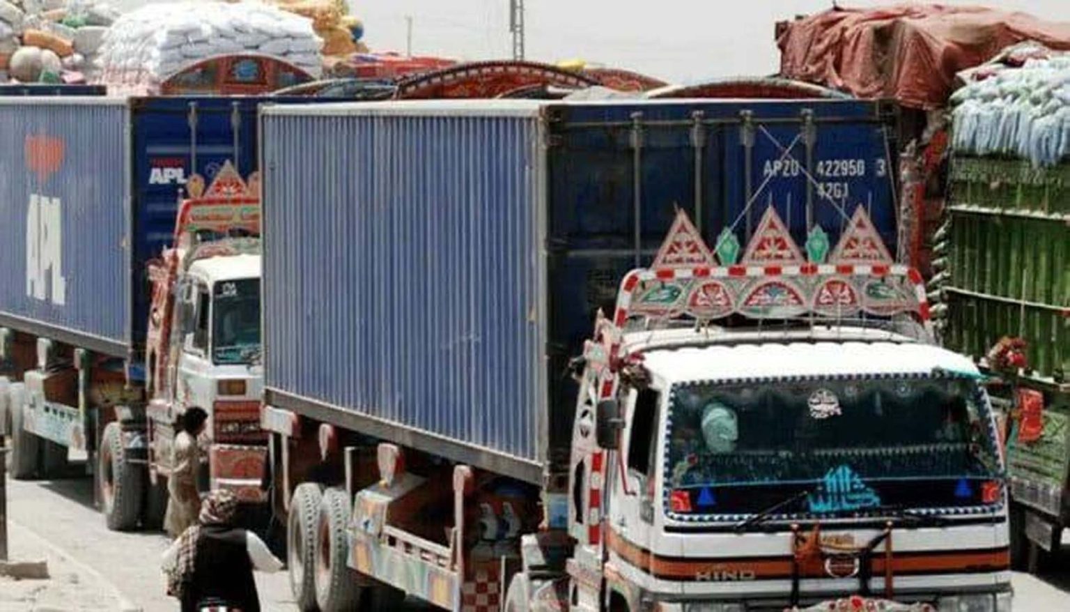 آل پاکستان گڈز ٹرانسپورٹ اتحاد نے غیر معینہ مدت تک کیلئے ہڑتال کا اعلان کردیا