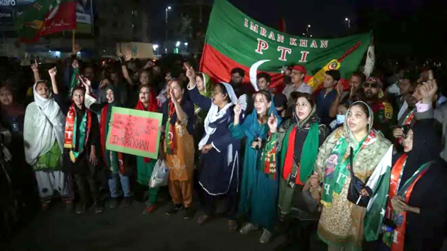 27 ستمبر اسلام آباد لانگ مارچ، پی ٹی آئی قیادت میں اختلافات، کال خفیہ ڈیل کے نتیجے میں دی گئی، ذرائع