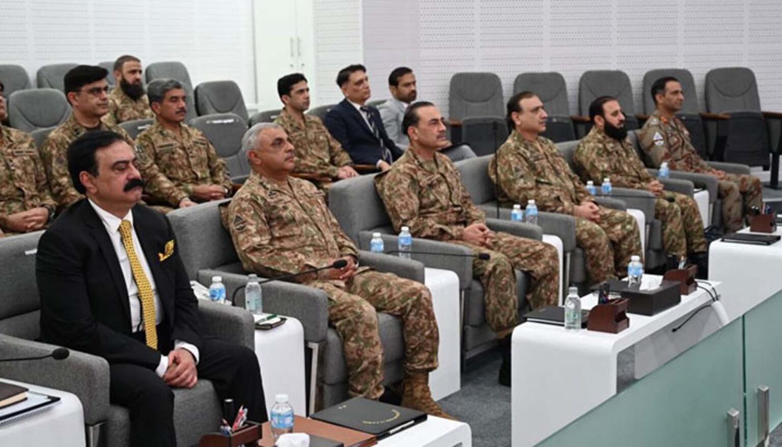 فیلڈ مارشل عاصم منیر