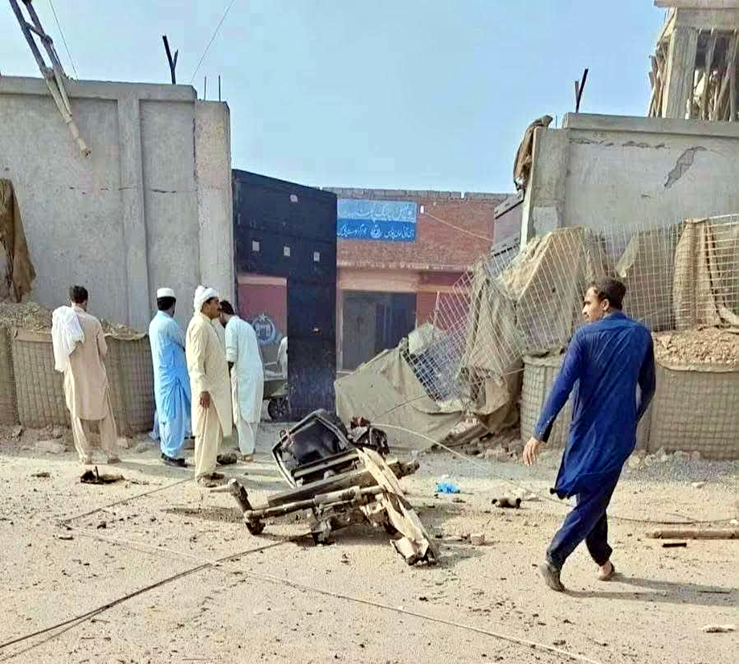ڈی آئی خان خودکش دھماکے