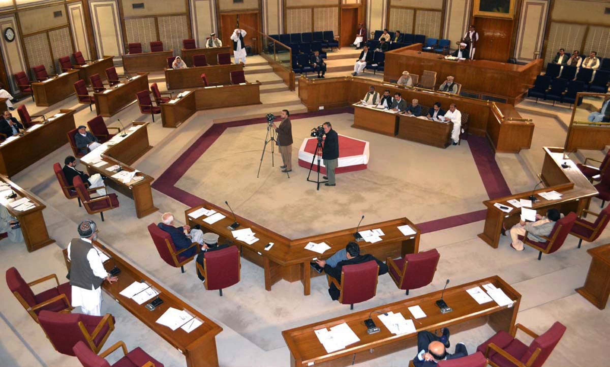 بلوچستان اسمبلی اجلاس میں امان و امان کی بدترین صورتحال پر ارکان پھٹ پڑے، پولیس افسران کو طلب کرلیا