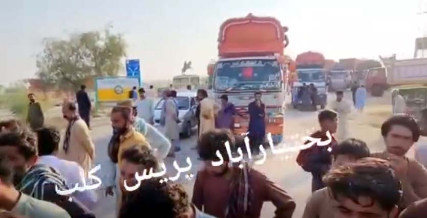بختیار آباد ٹرانسپورٹروں کا دھرنا
