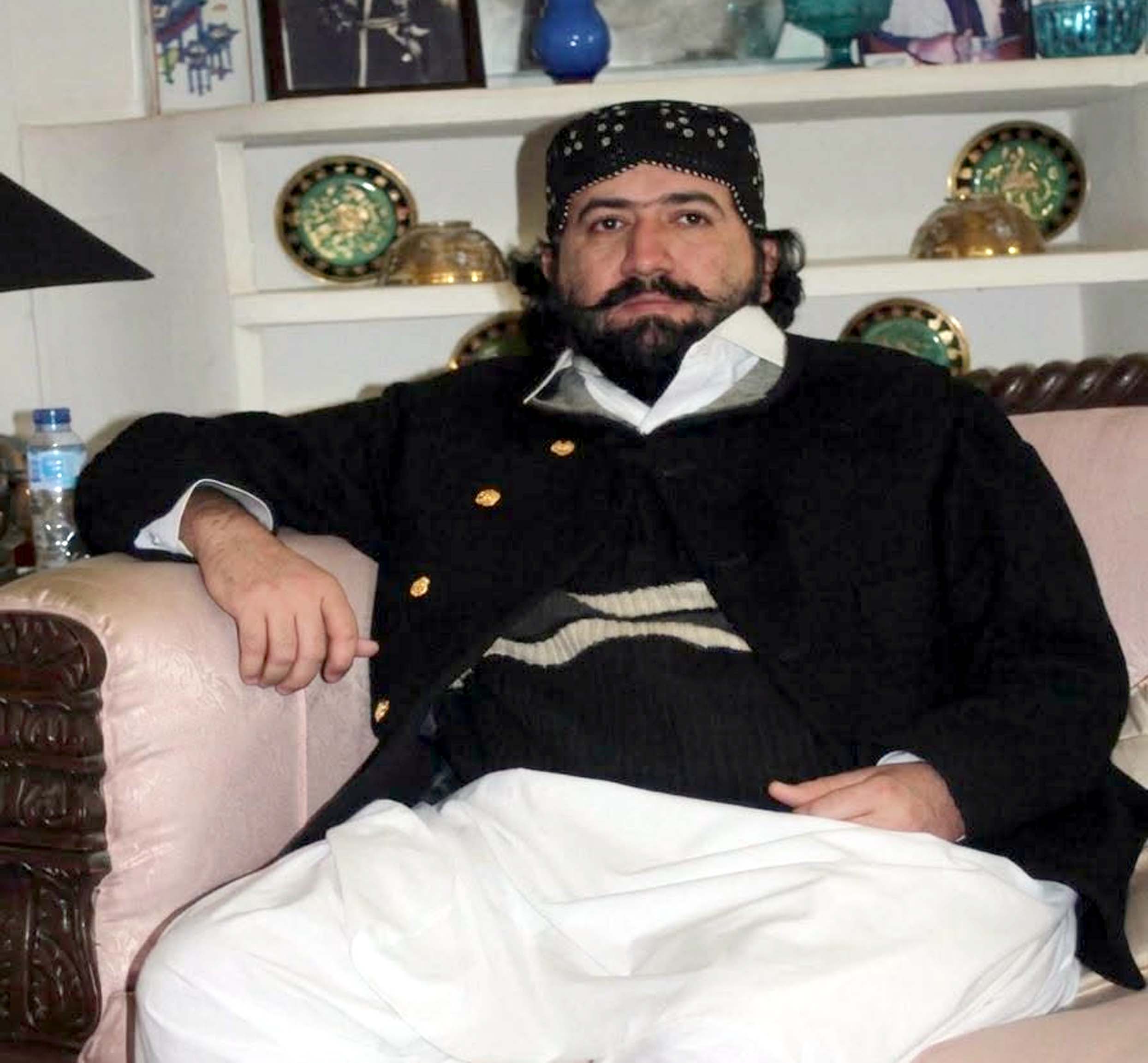پرنس آغا محمد خان احمد زئی بلوچ بحفاظت بازیاب ہوکر شاہی محل قلات پہنچ گئے